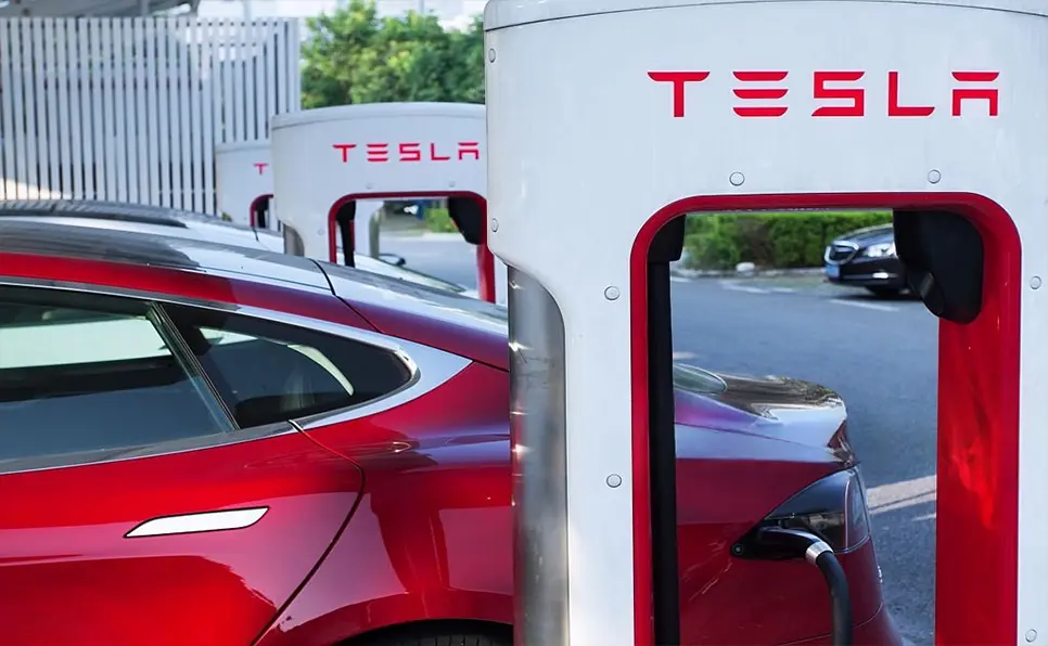 Tesla stops taking new orders in China for two models imported from the United States