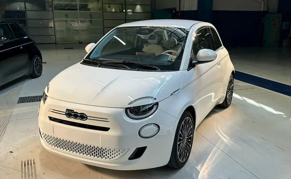 Stellantis Bets on Fiat 500 Hybrid